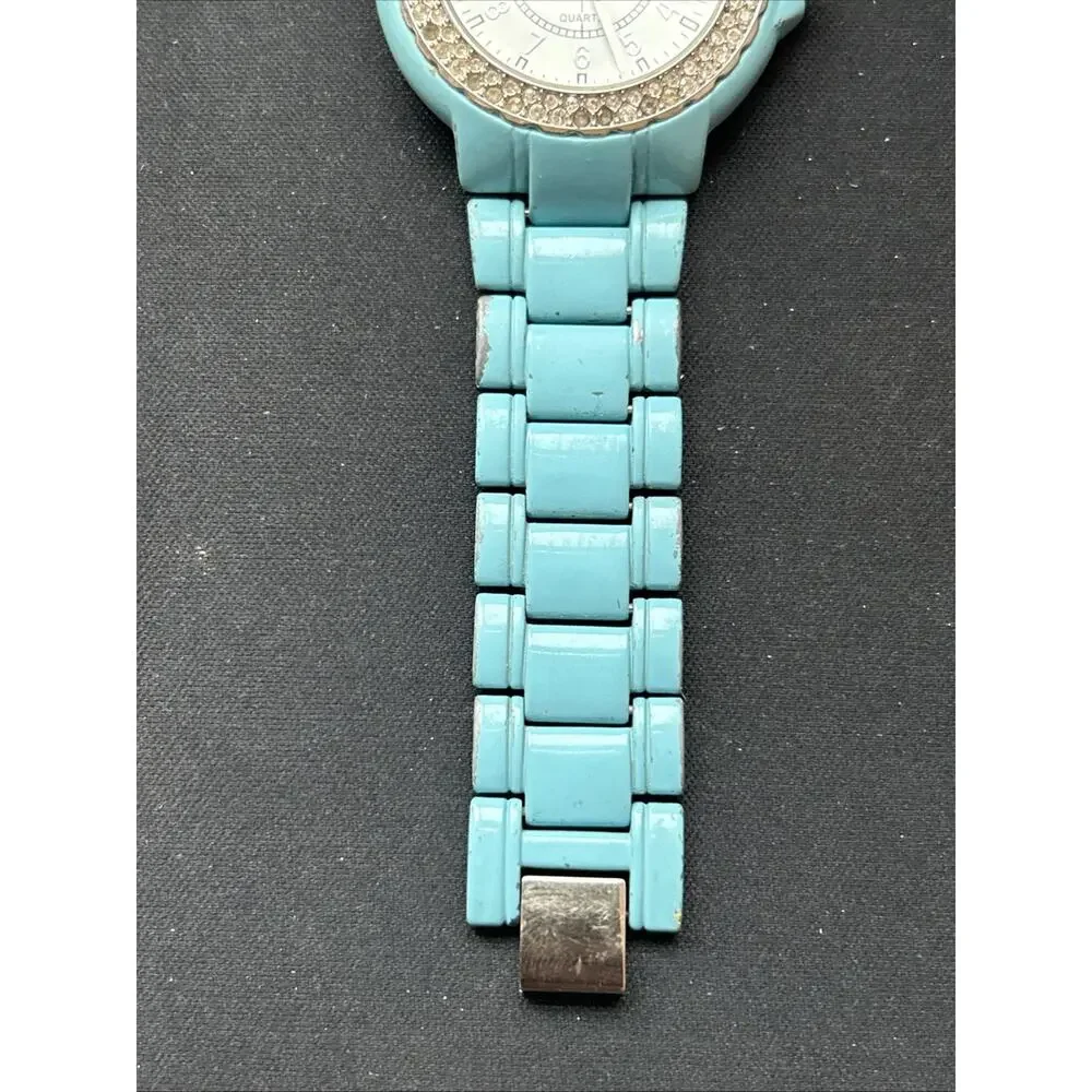 Gossip you timekeeping white